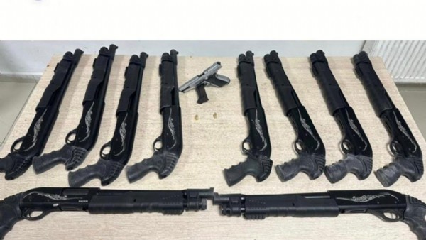 Gaziantep'te 13 silah ele geçirildi: 2 gözaltı